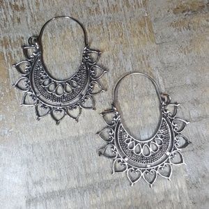 Boho chic earrings